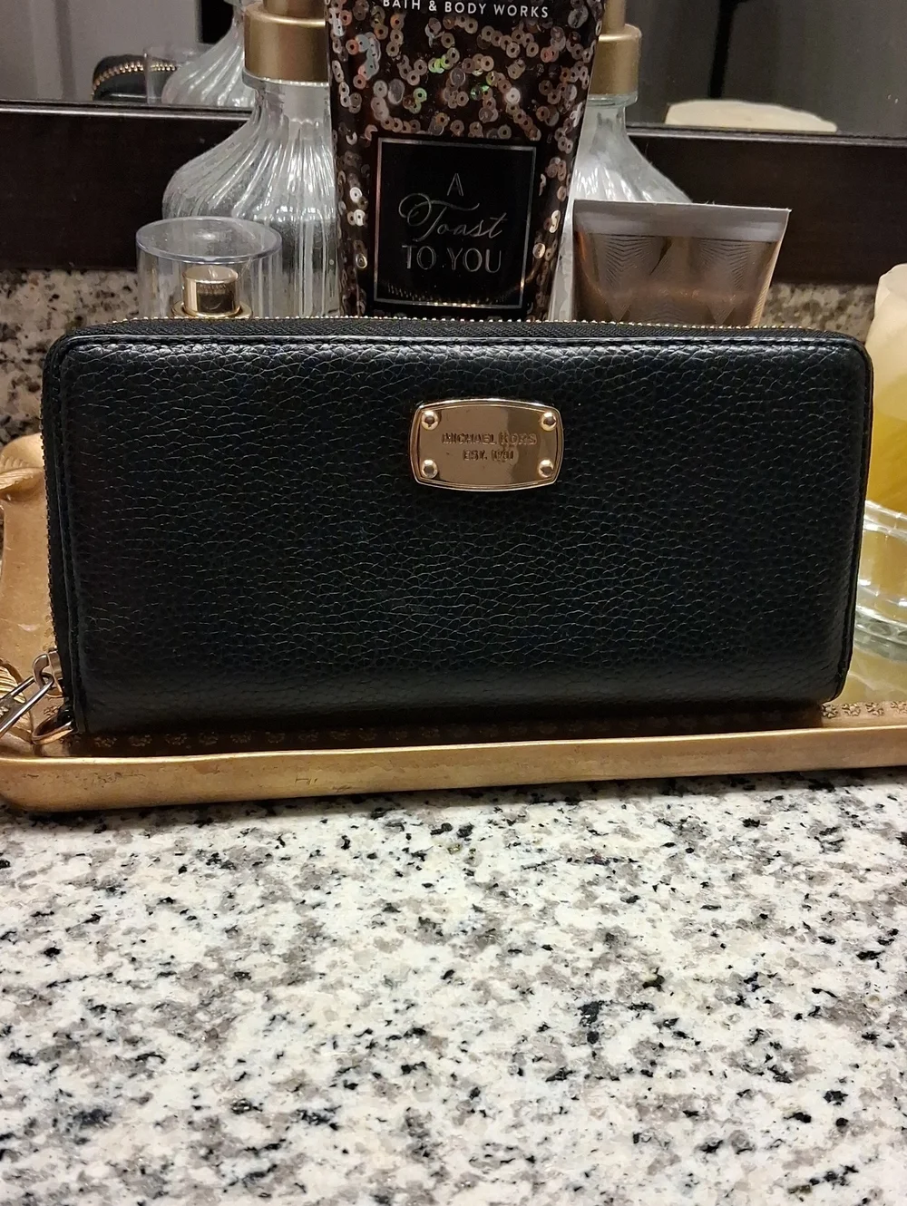 Michael Kors Black Leather Jet Set Continental Zip Around Wallet